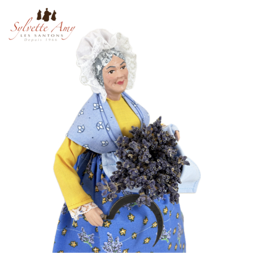 Femme à la Lavande et à la Faucille - Santons Habillés 25 cm Sylvette Amy - Aubagne - Vue de près